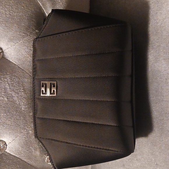 Givenchy Quilted Cosmetic Pouch - Picture 6 of 10